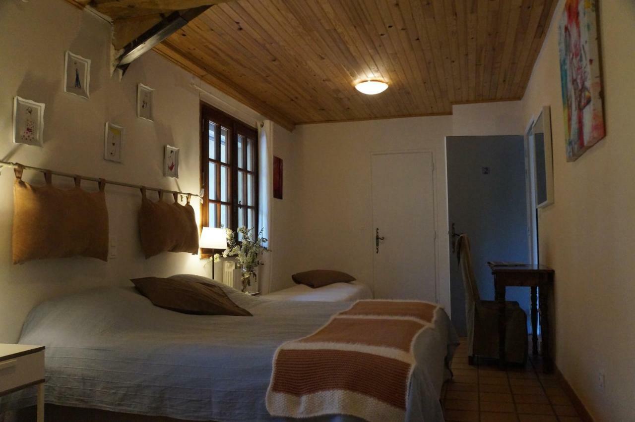 Bed and Breakfast Lo Rastelie Сюз-ла-Русс Екстер'єр фото