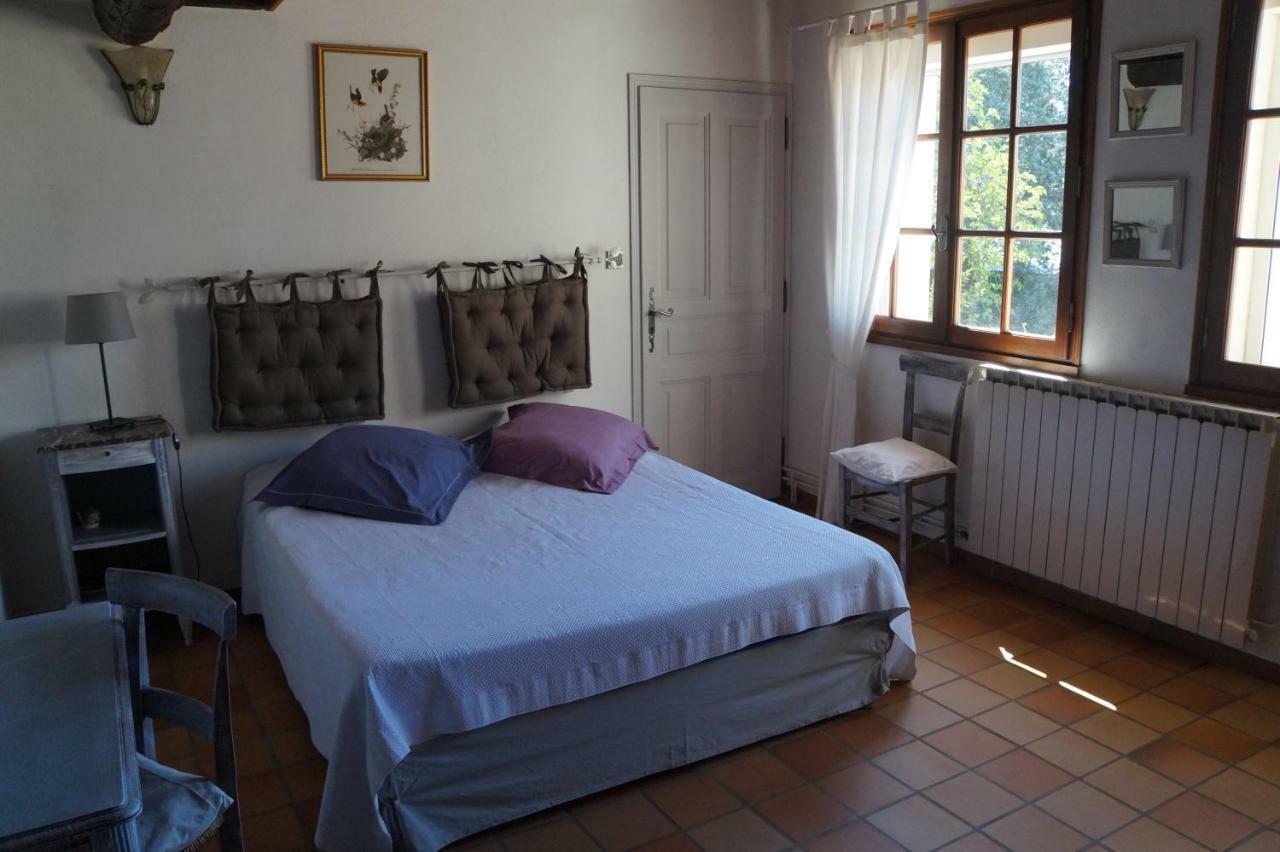 Bed and Breakfast Lo Rastelie Сюз-ла-Русс Екстер'єр фото